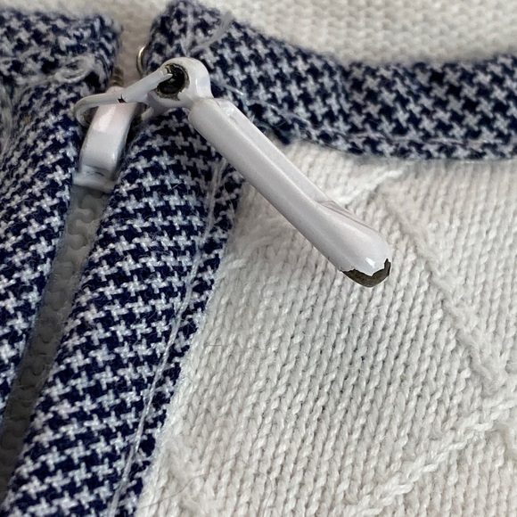 Alfred Dunner White Sweater with Blue Floral Detail Size Petite Large - Picture 10 of 10